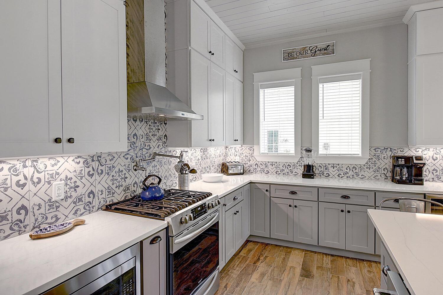 1st Floor, Kitchen