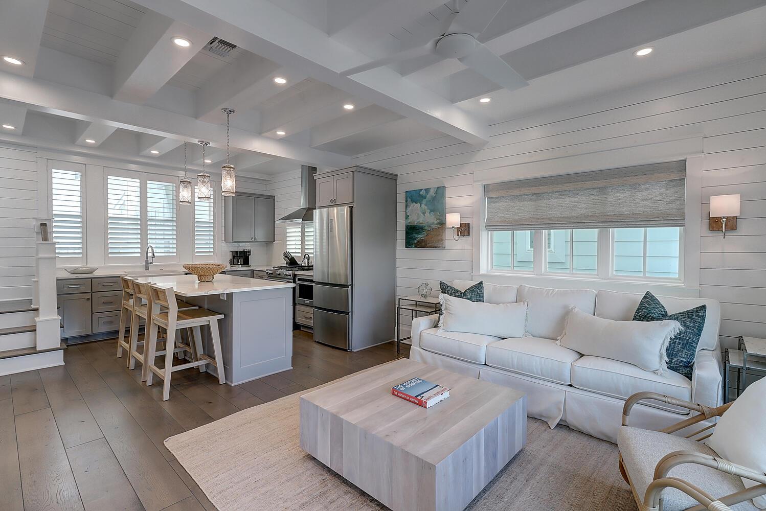 Living Area, 1st Floor