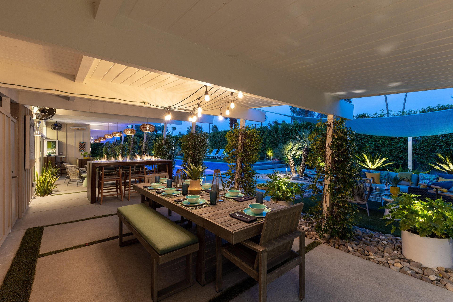 Dine al fresco