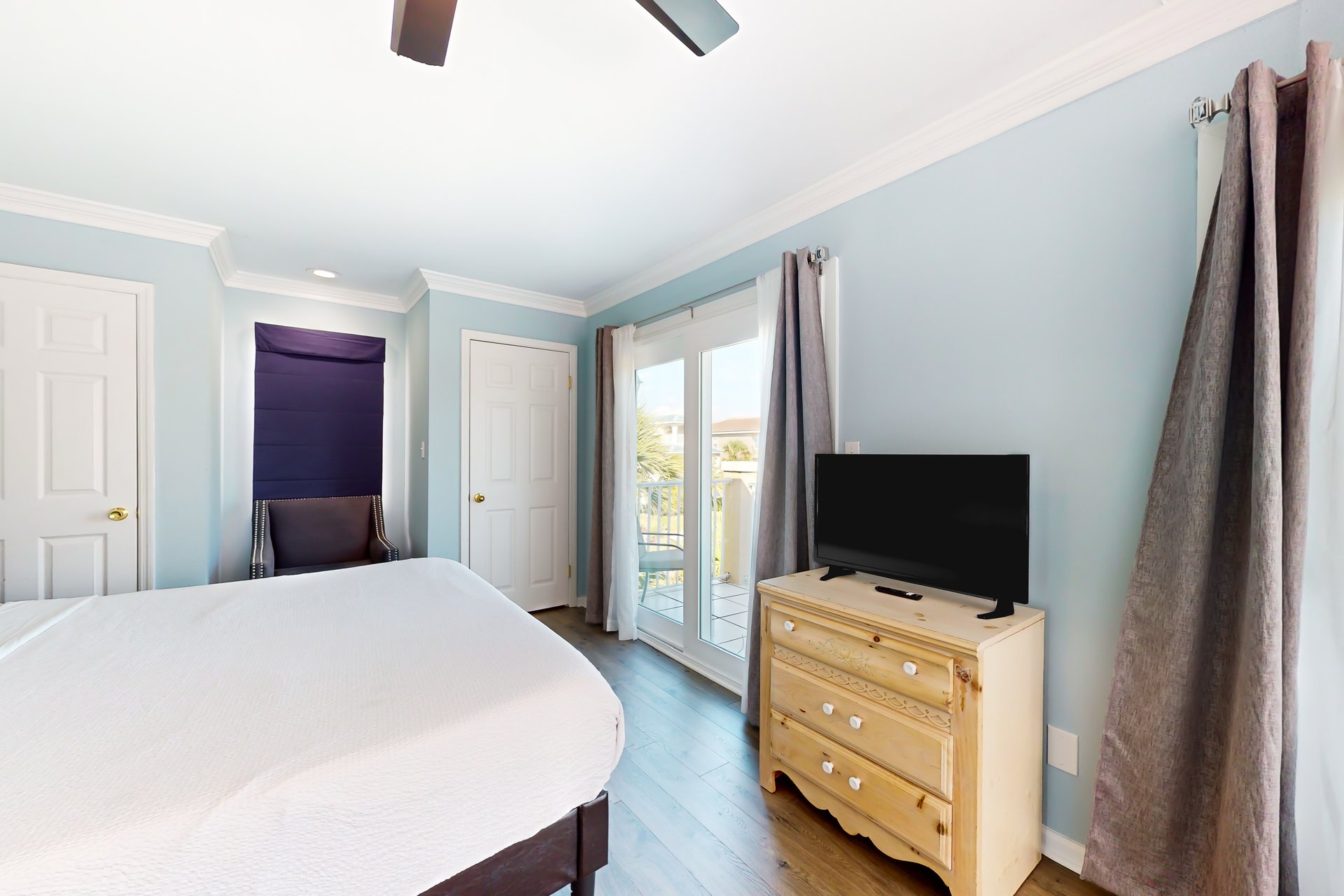 Destination Paradise 32