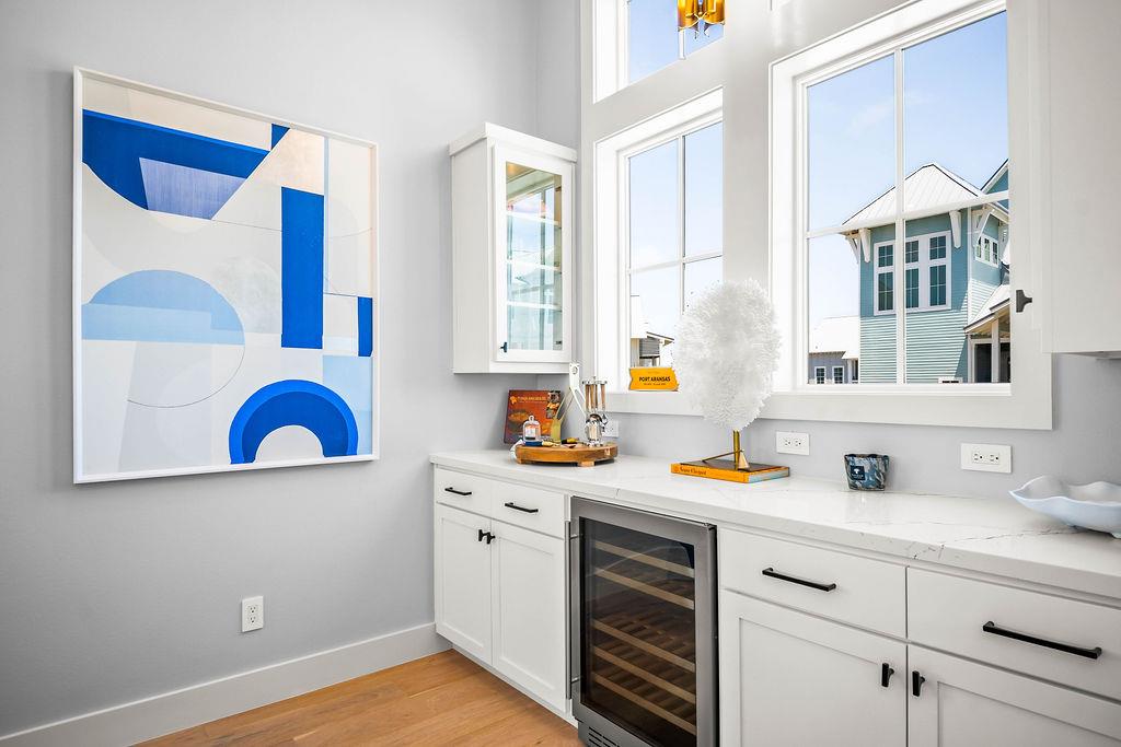 Beverage Bar, 2nd Floor