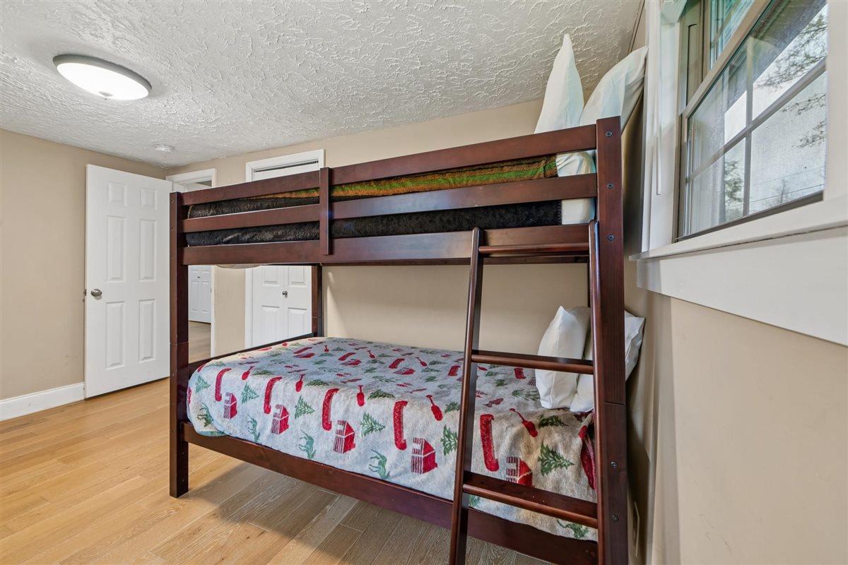 48Bedroom