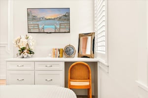 1st Floor, First King Bedroom