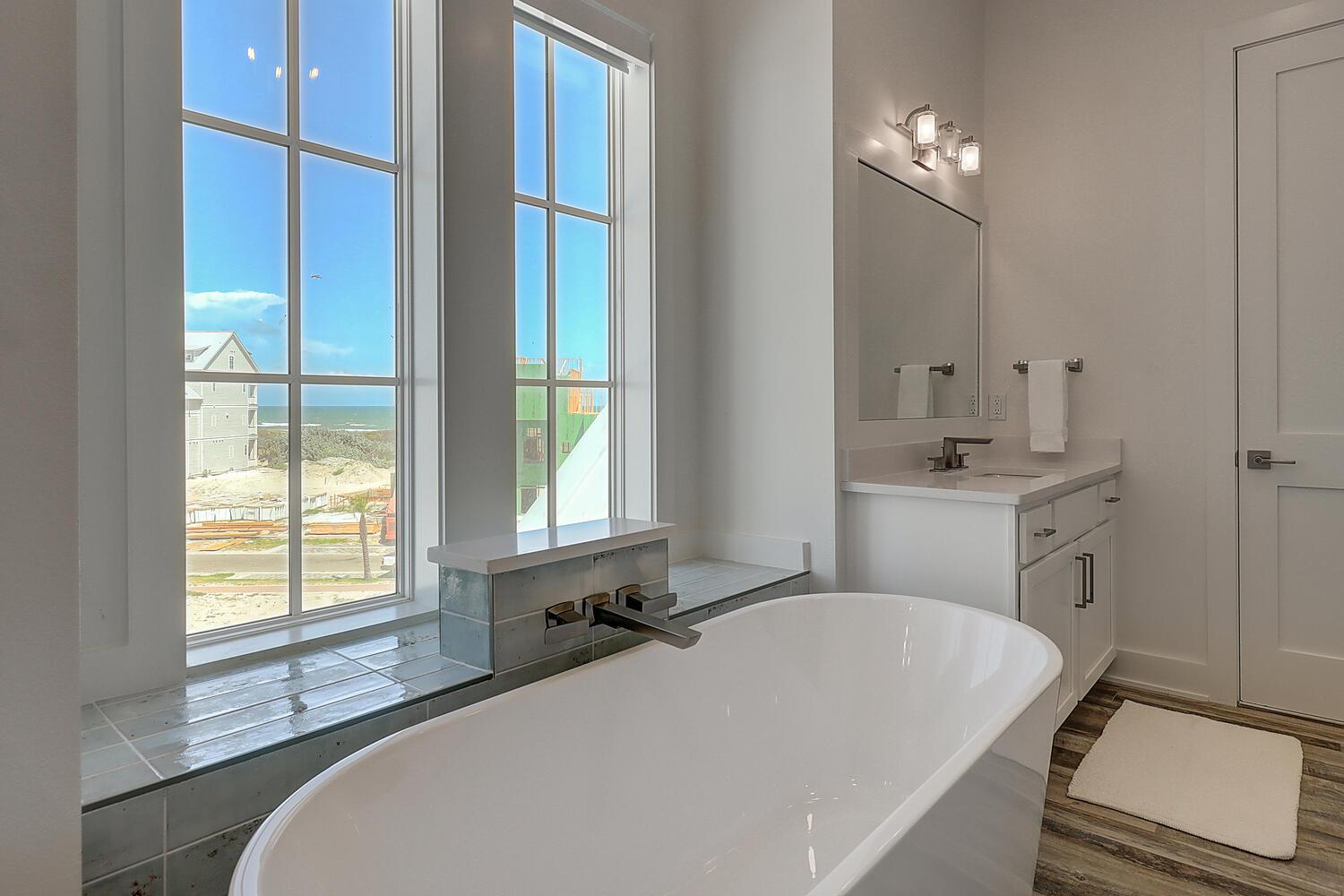 3rd Floor Right Master King Suite