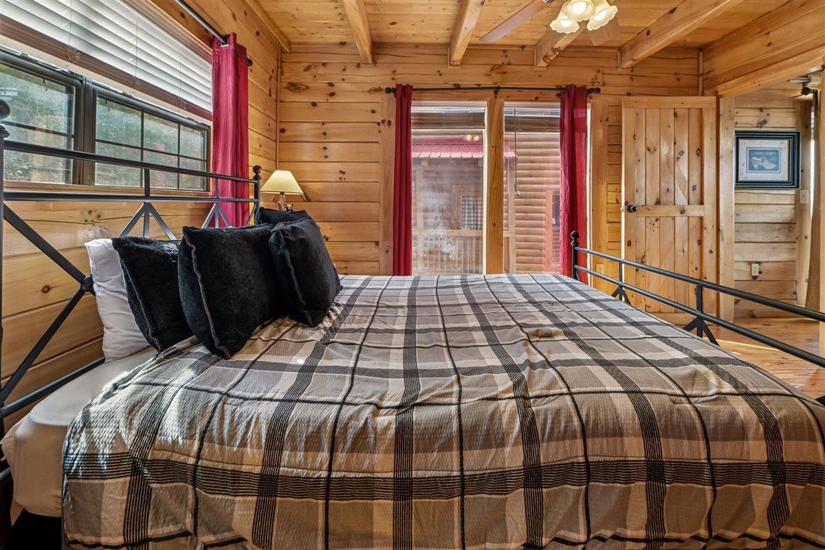 25Bedroom