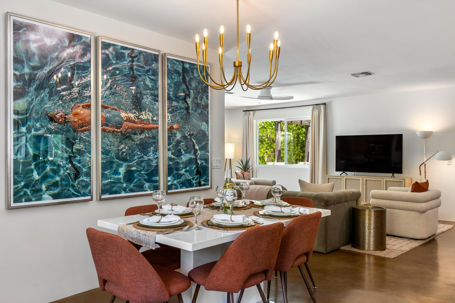 Indoor dining for six