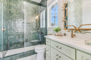 Full Bathroom, 1st Floor