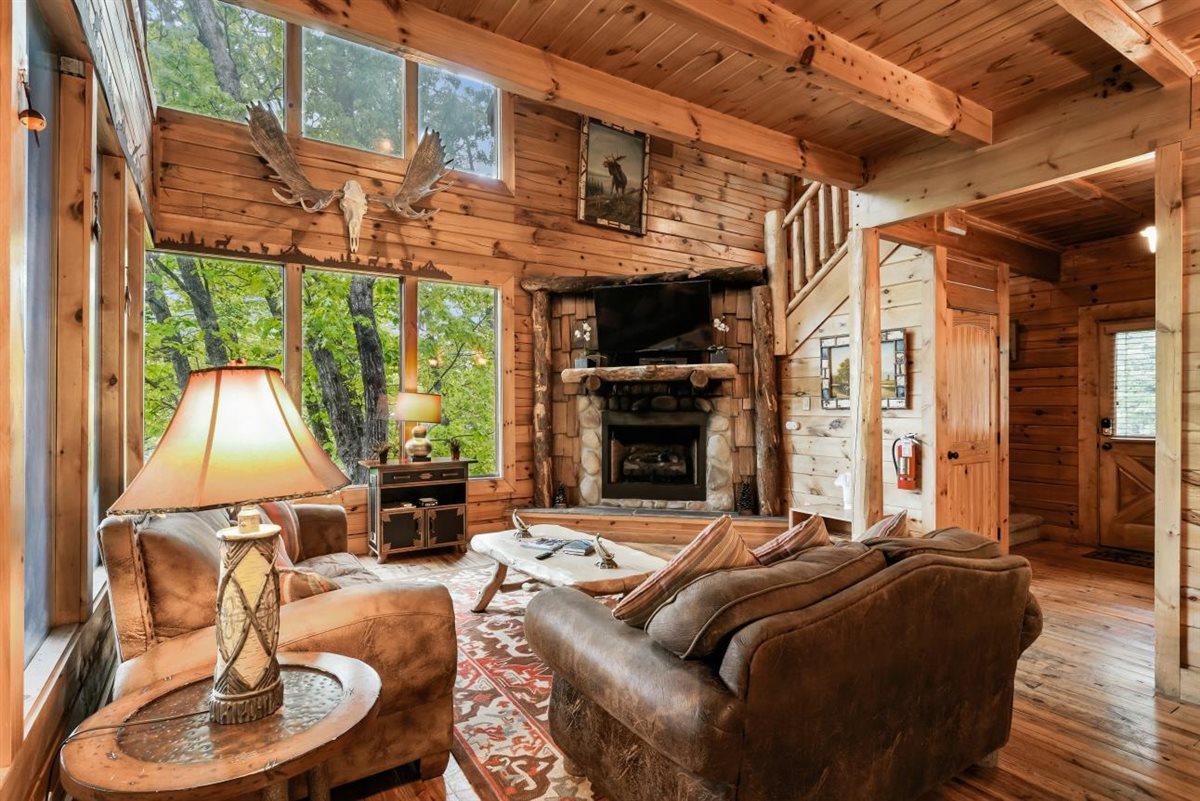 09Living Room