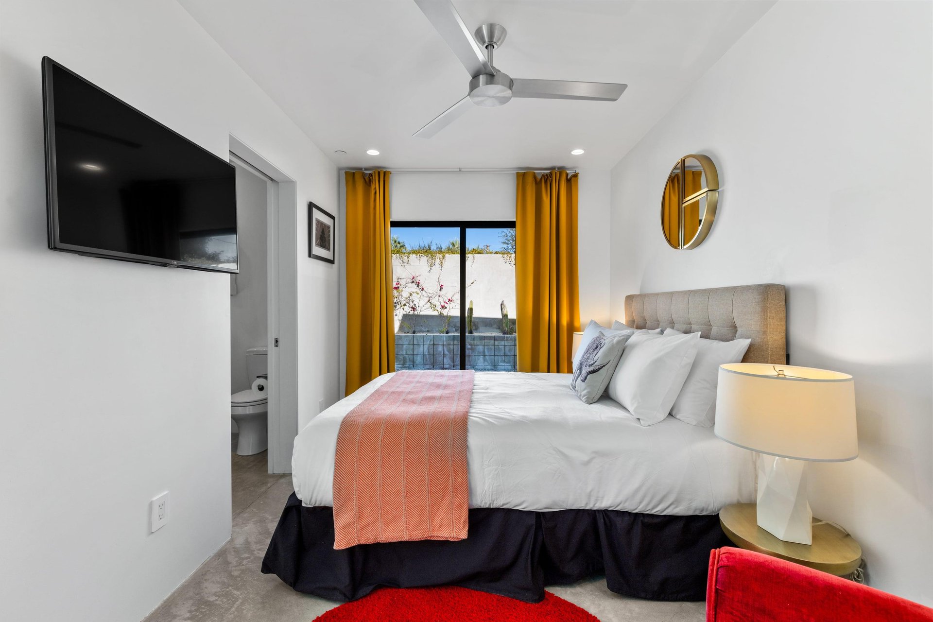 Guest bedroom