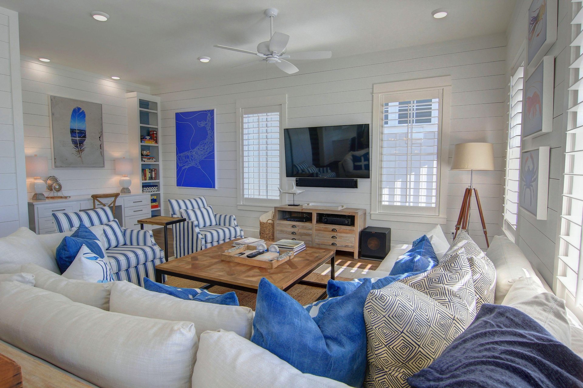 Living Area, 2nd Floor