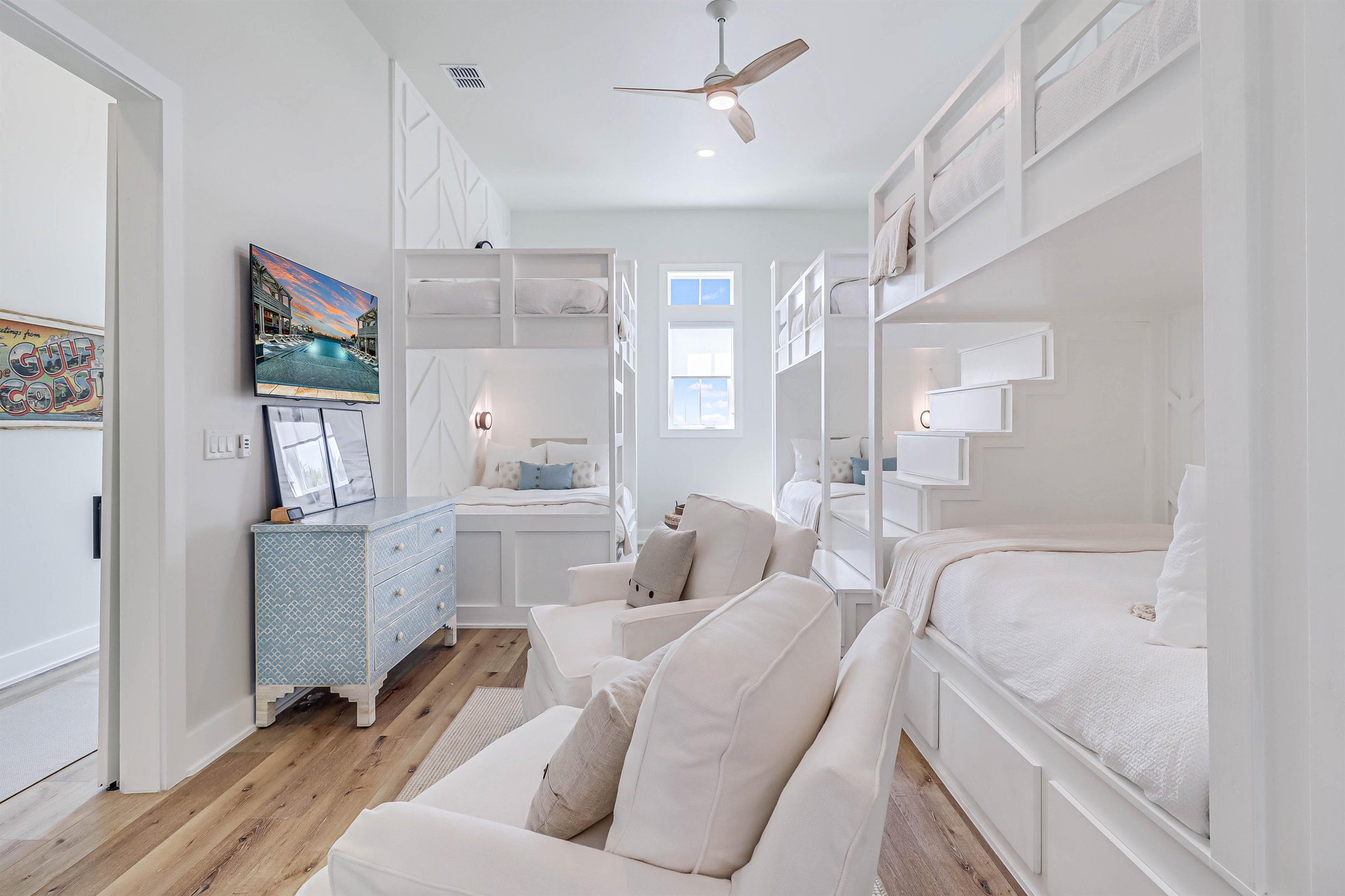 Bunk Room, 1st Floor