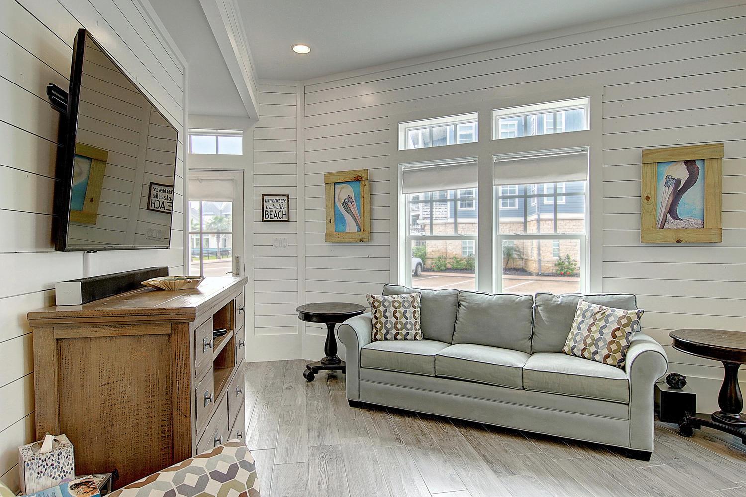 1st Floor Living Area