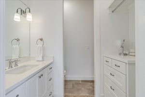 Third King Bathroom  Closet, 1st Floor