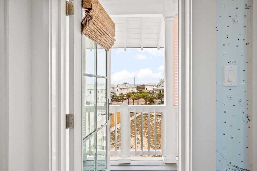 Bunk Bedroom Balcony, 3rd Floor