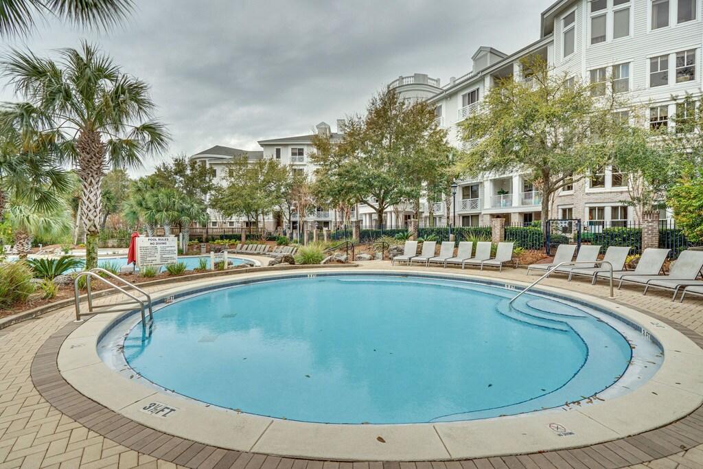 thegrandpoolpic3.jpg