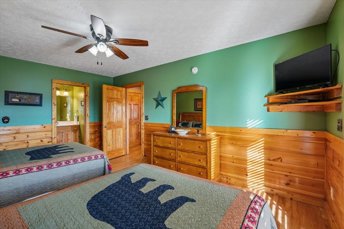47Bedroom