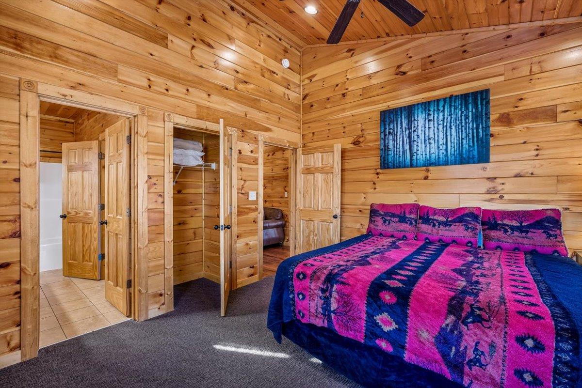 30Bedroom
