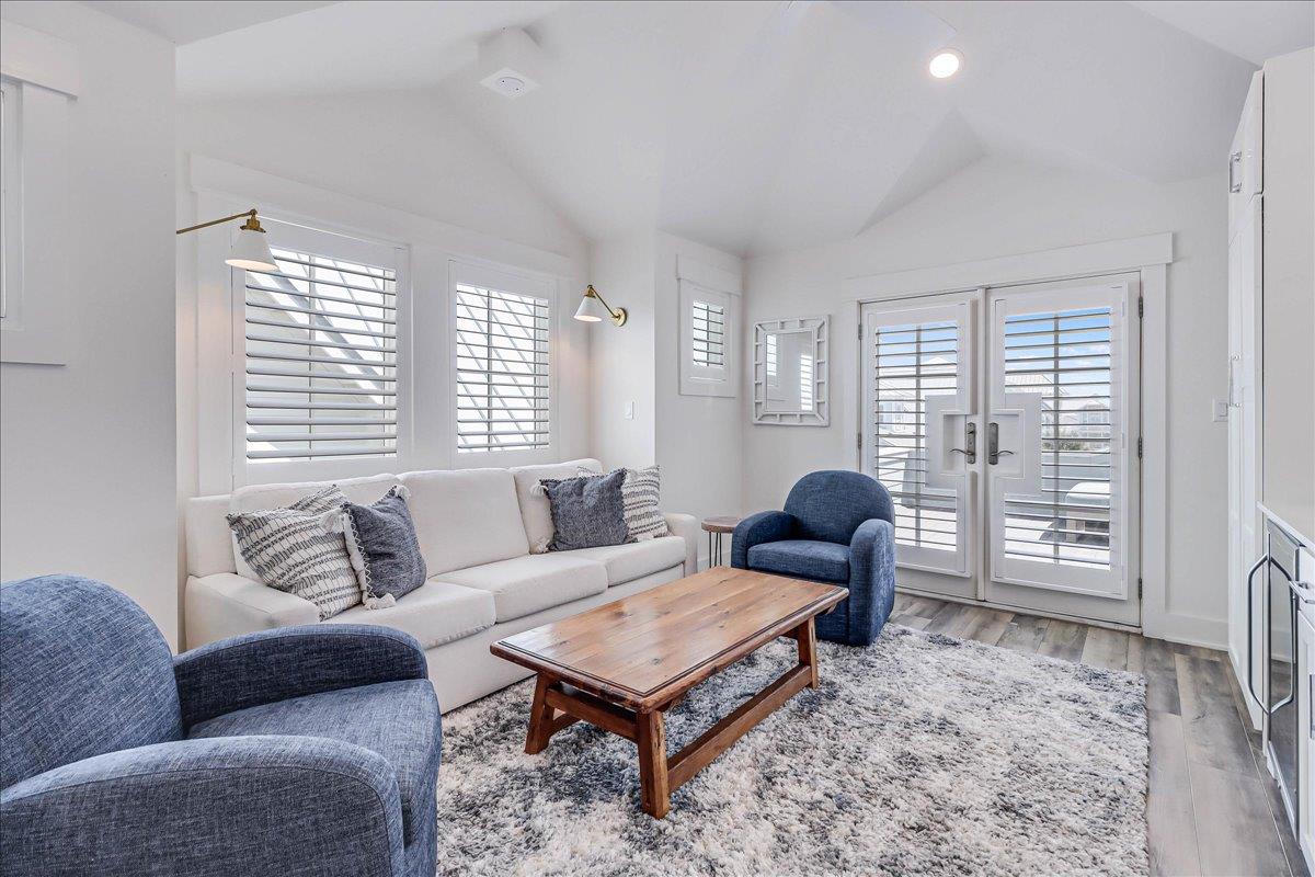 3rd Floor, Living Room