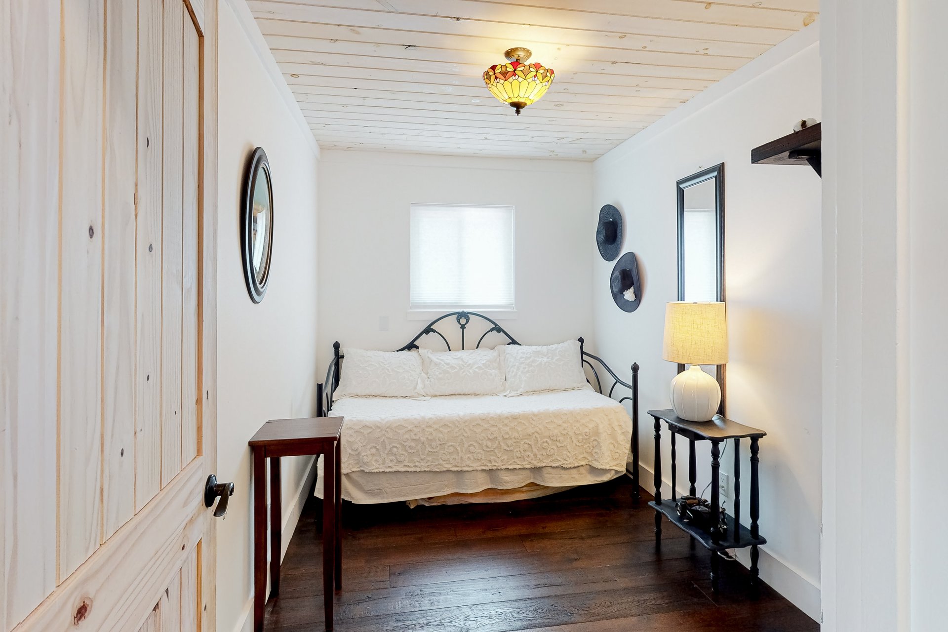 Thee Knot Forgotten 15