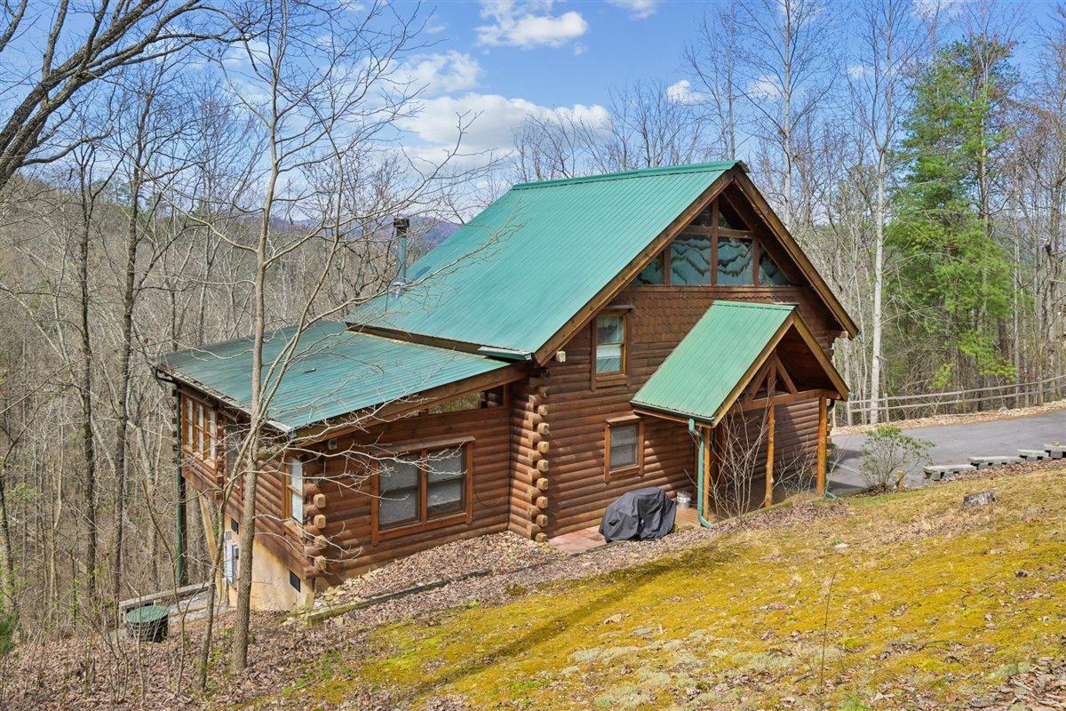 05Front Elevation