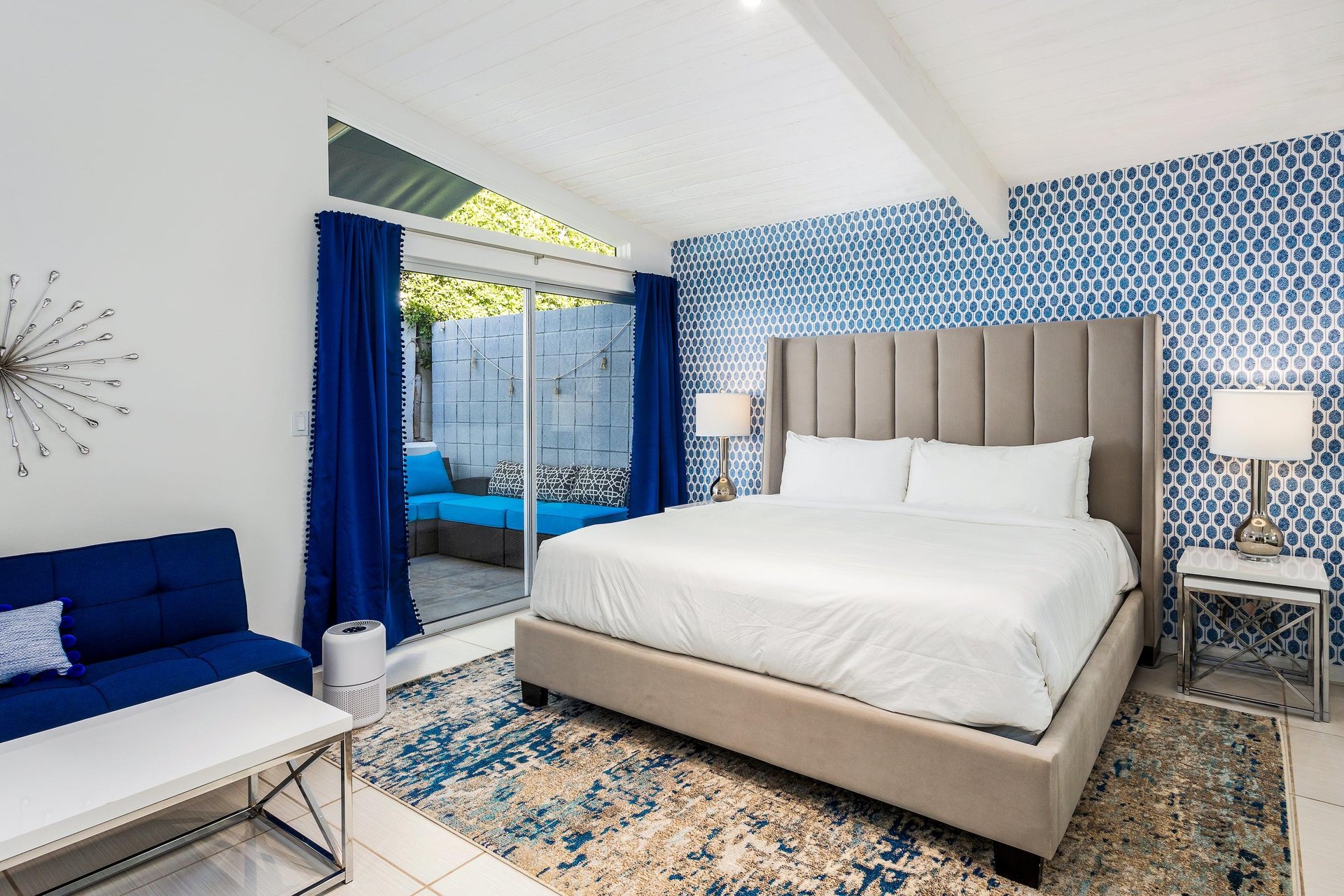 Guest bedroom with easy access to the patio