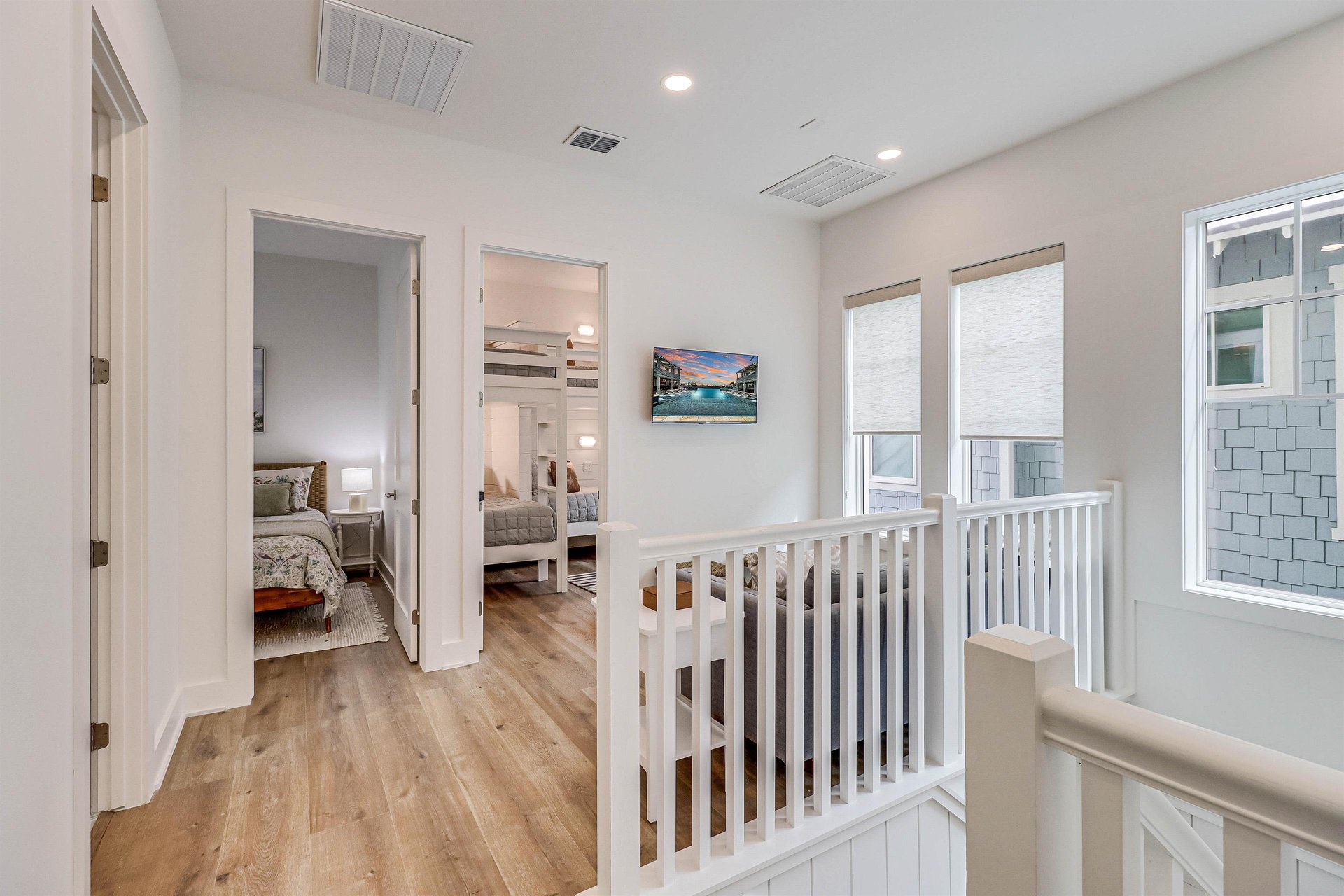 2nd Floor, Landing