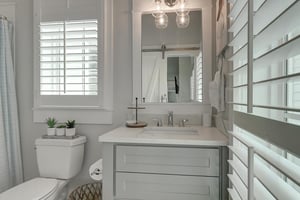 2nd Floor TwinTwin, TwinQueen Bunk Room