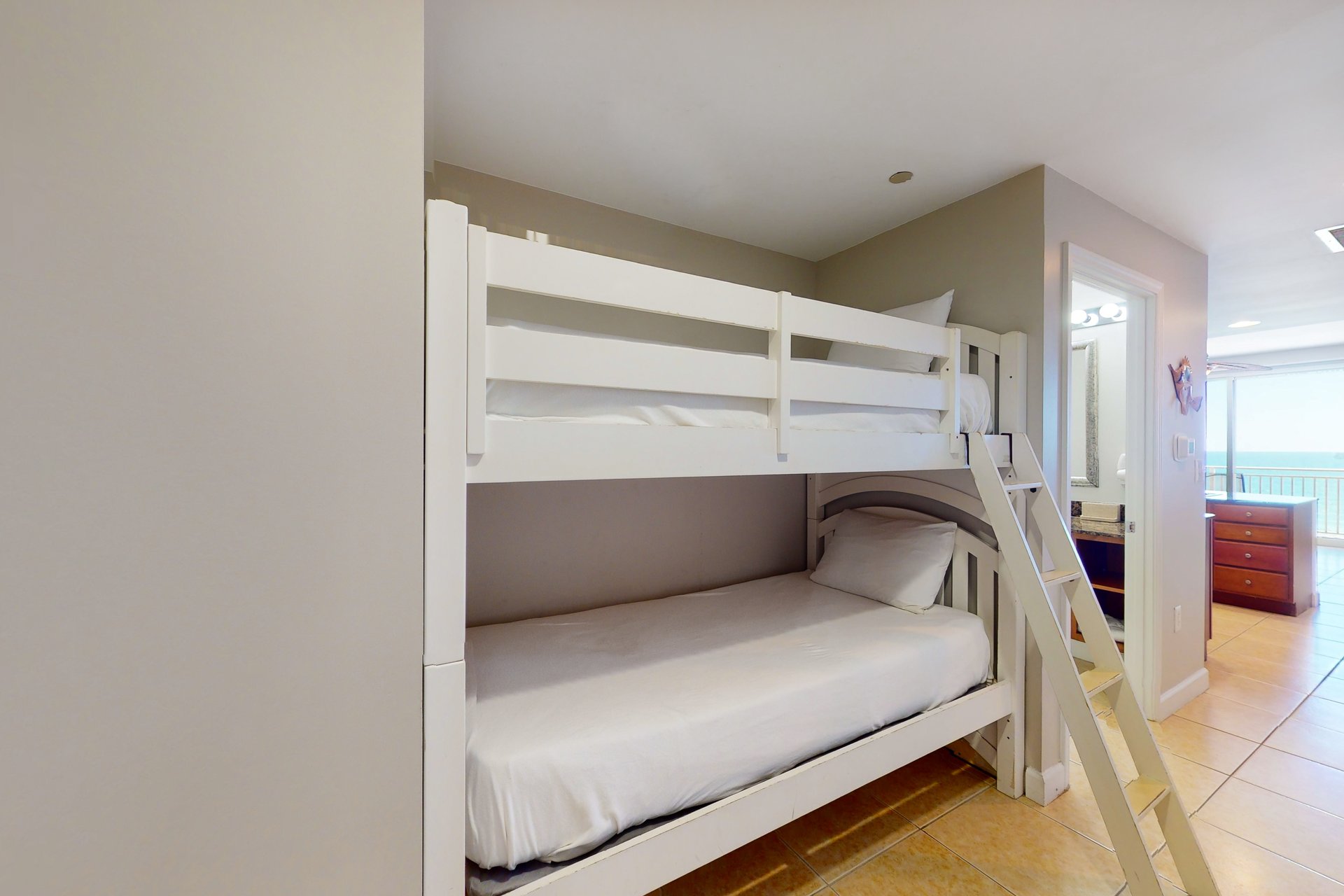 Splash Resort 604W 10