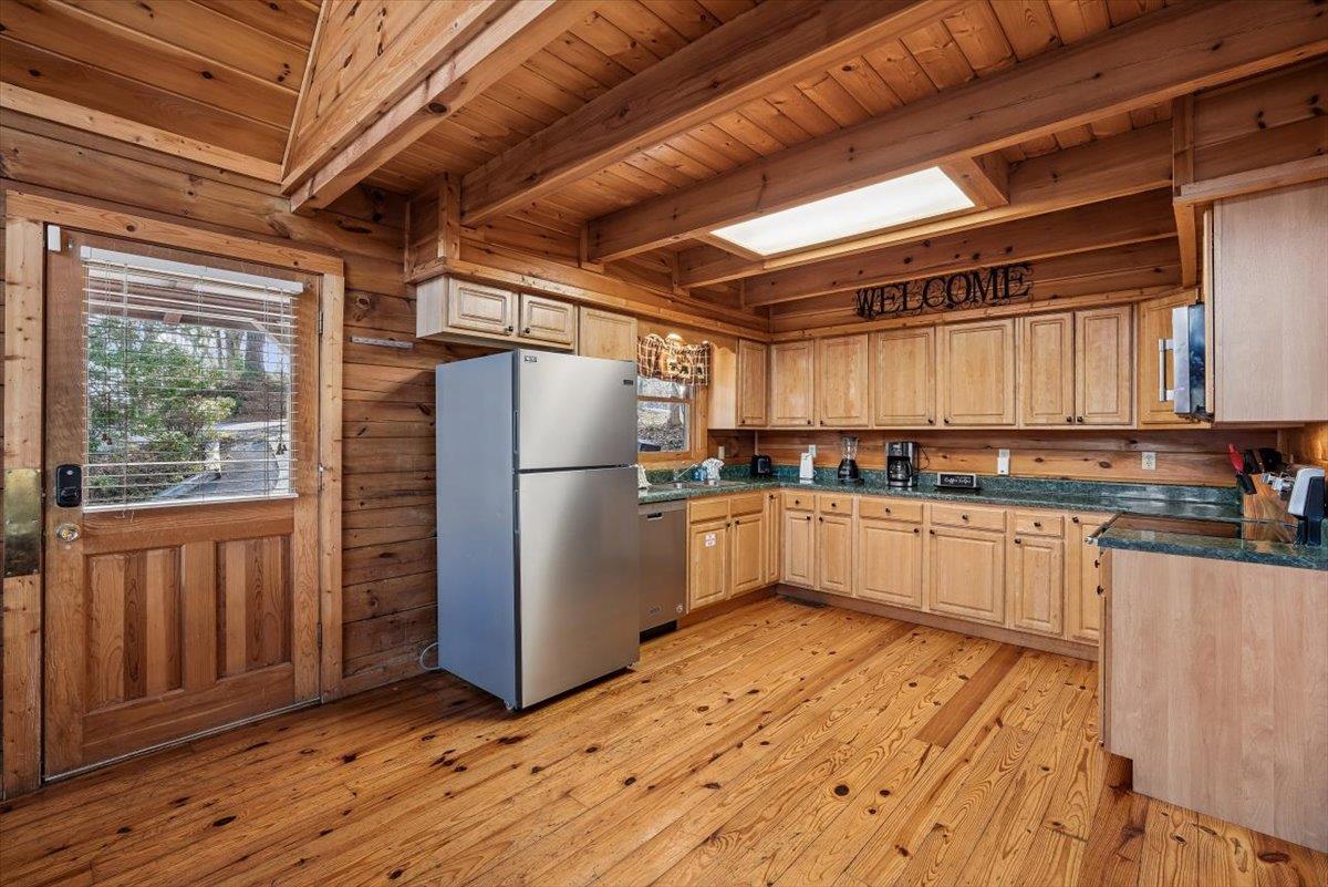 04Kitchen
