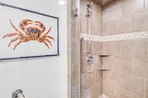 Hall Bathroom, 1st Floor