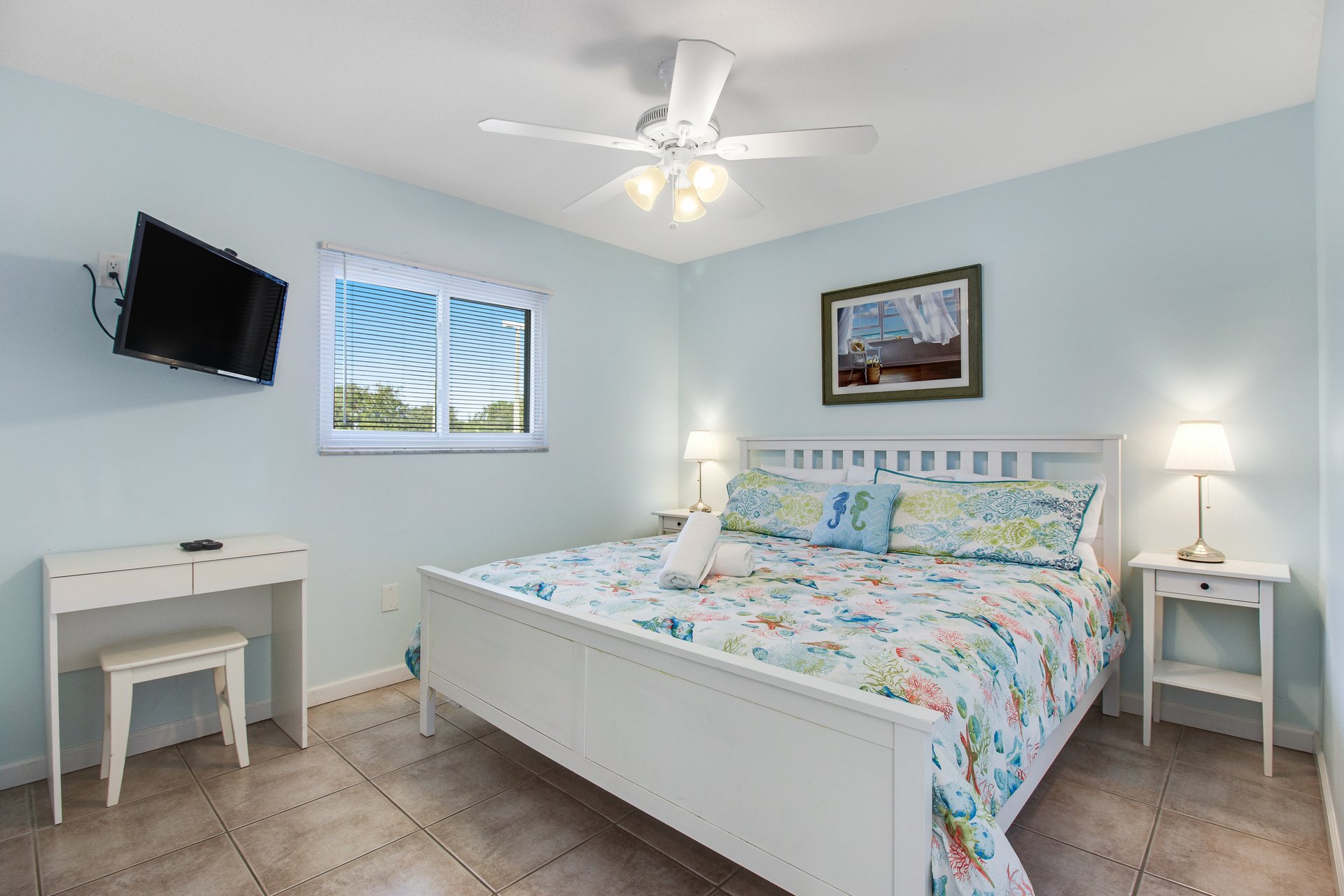 Turquoise Paradise West 14