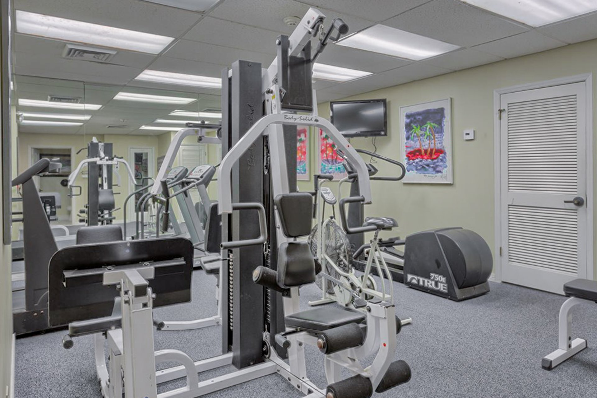 Four Seasons 701E Pier 701 East 40