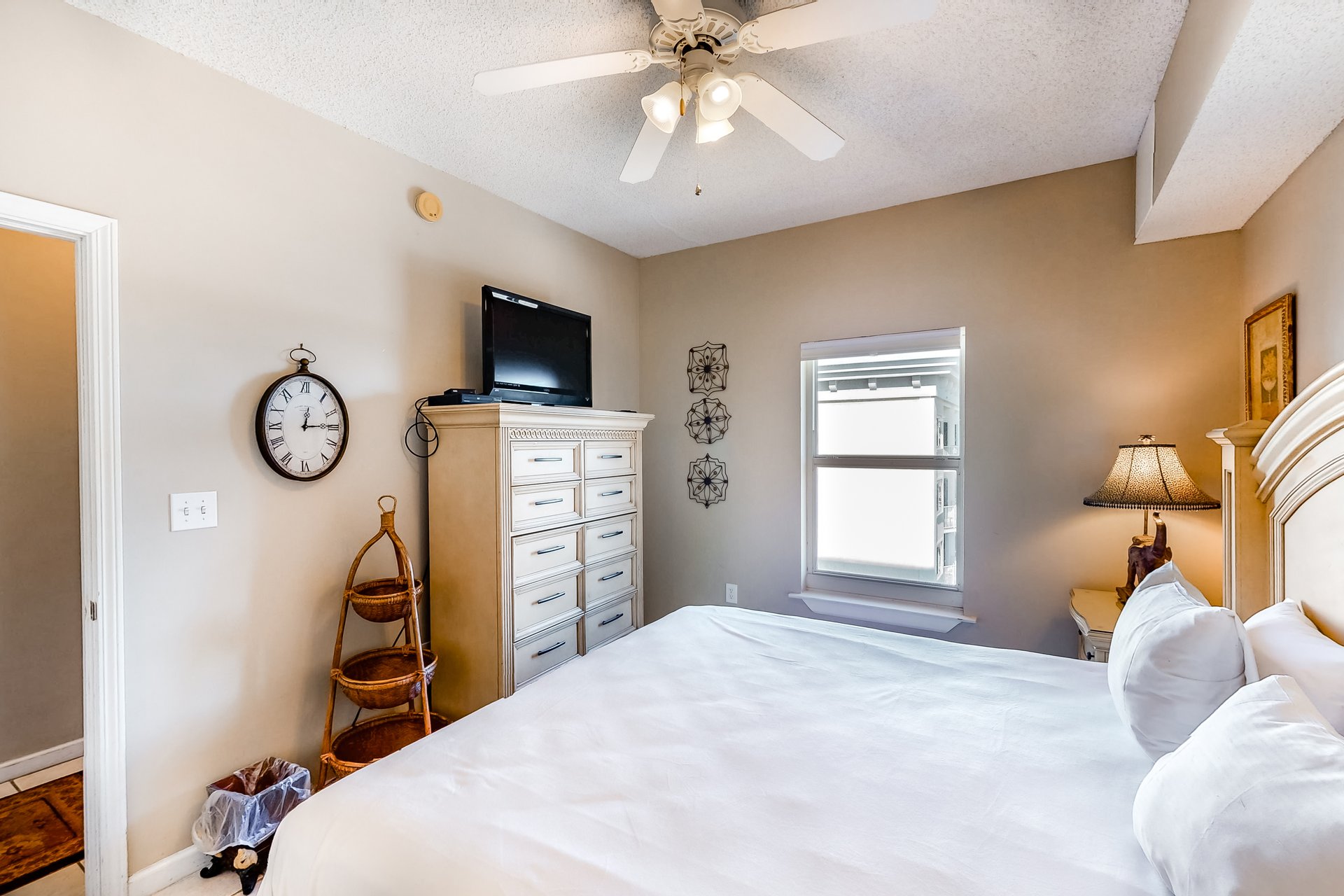 Majestic Sun A1001 19