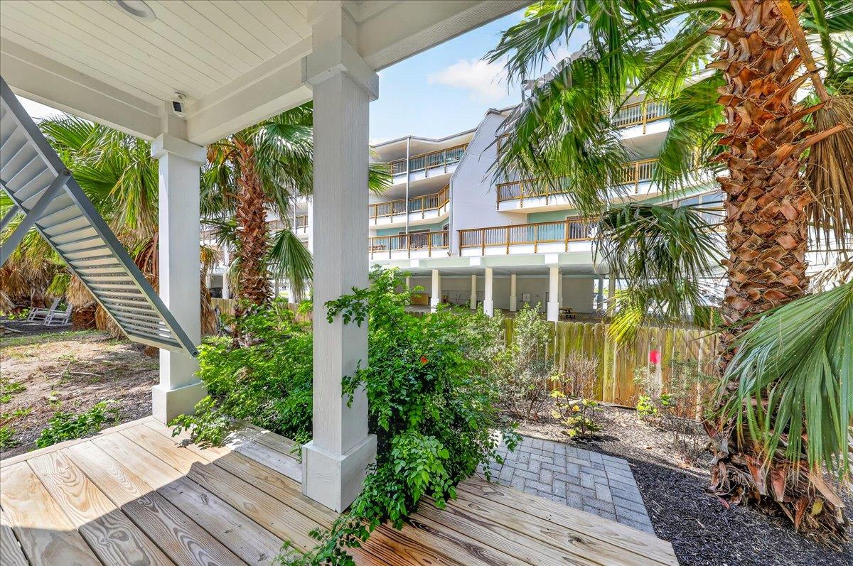 1st Floor, Second King Porch