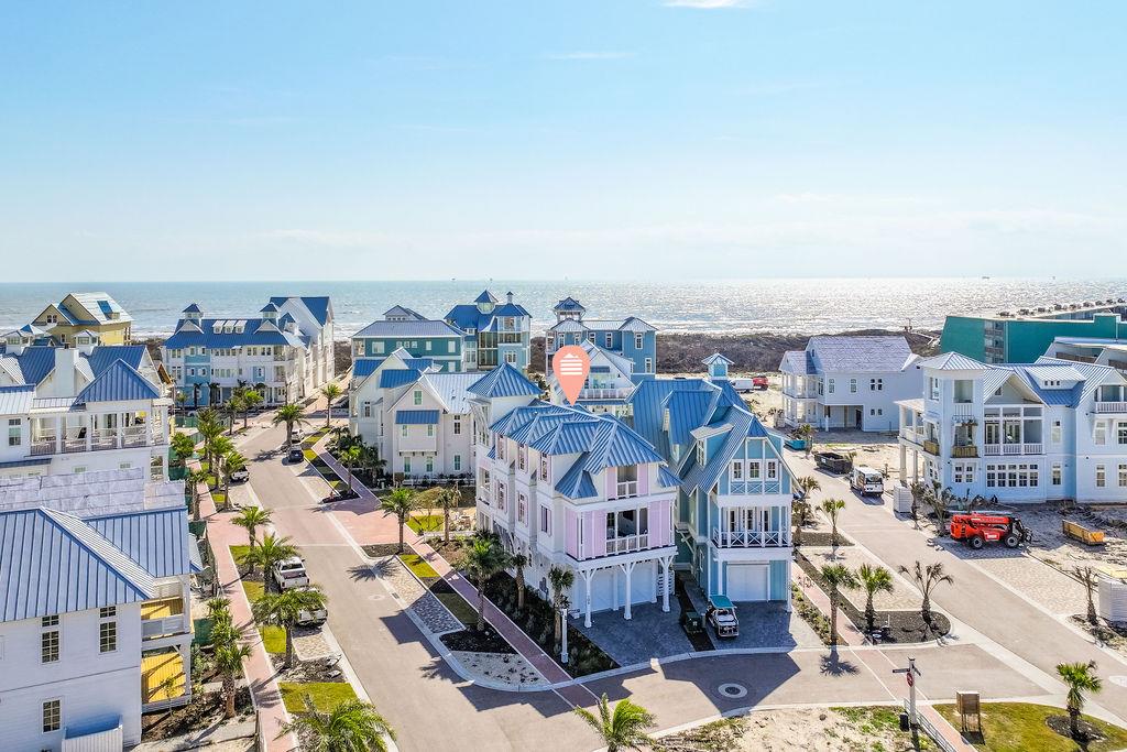 Dancing Queen, Aerial View