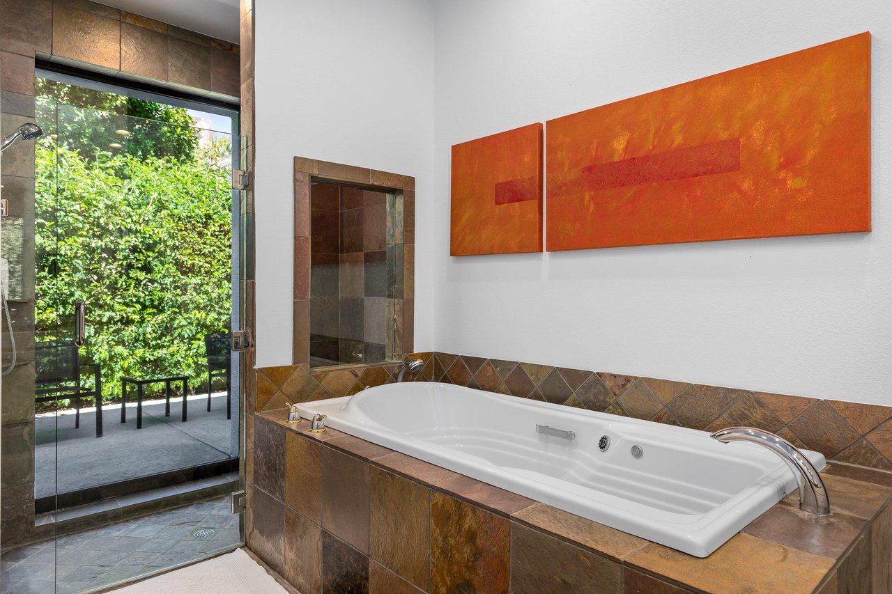 Large bathtub