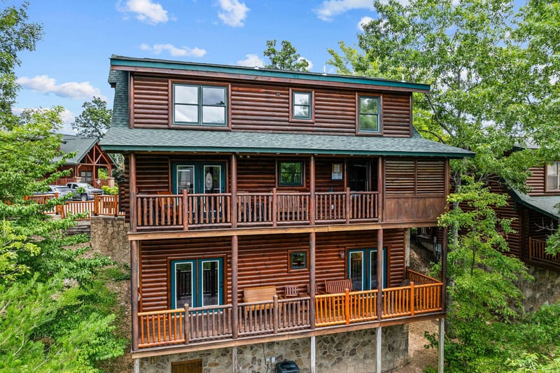 Rear view of Loving Every Minute