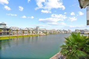 Balcony Views, 2nd Floor