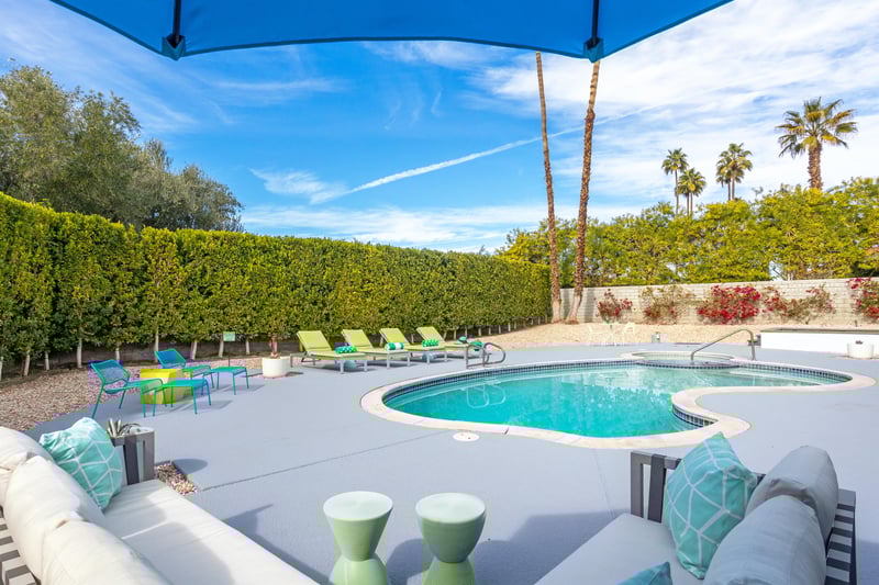 Relax in Sunny Palm Springs