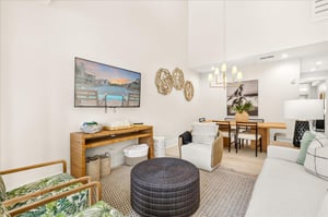 2nd Floor, Living Room