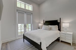 2nd Floor Right Queen Suite