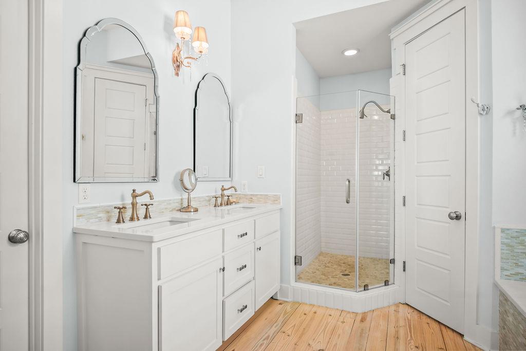 2nd Floor, Primary King Bathroom
