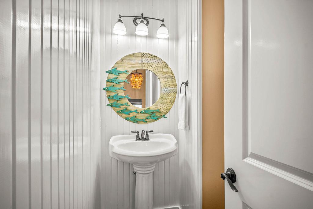 Powder Room, 2nd Floor