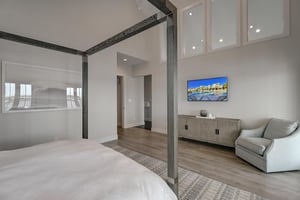 Master King Suite, 2nd Floor