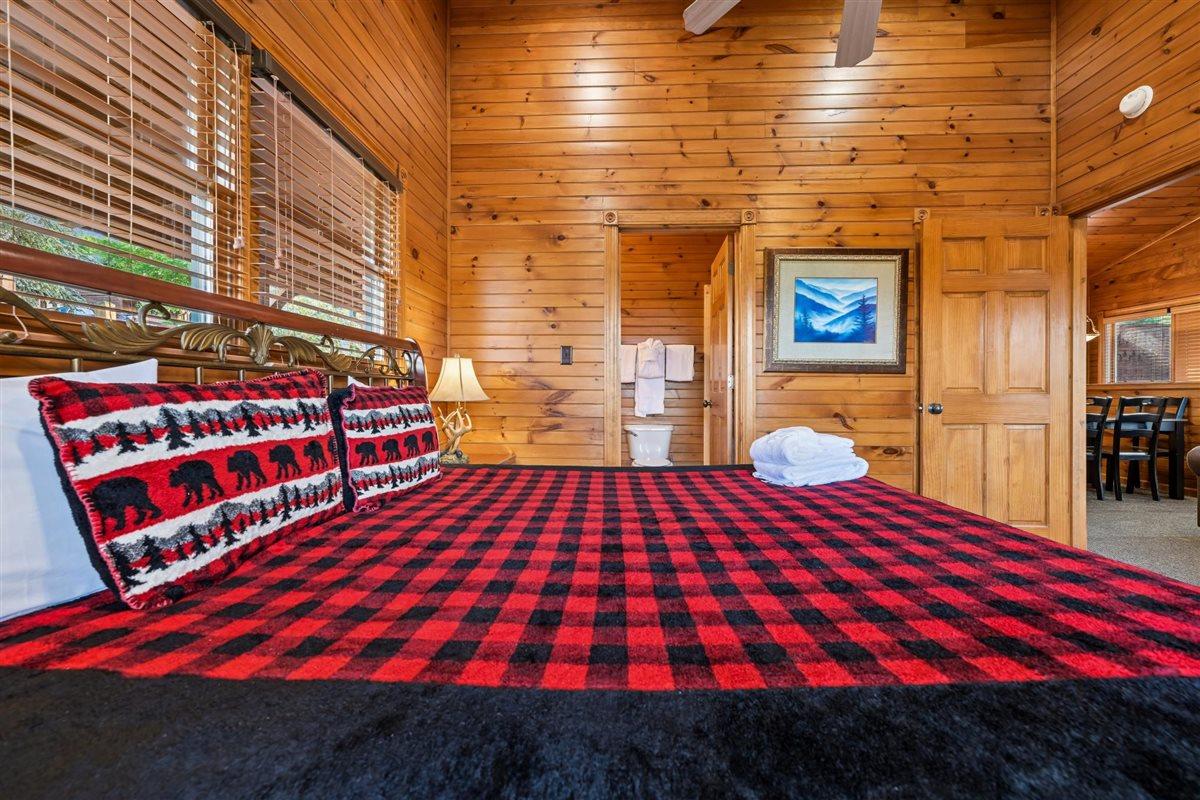 28Primary Bedroom