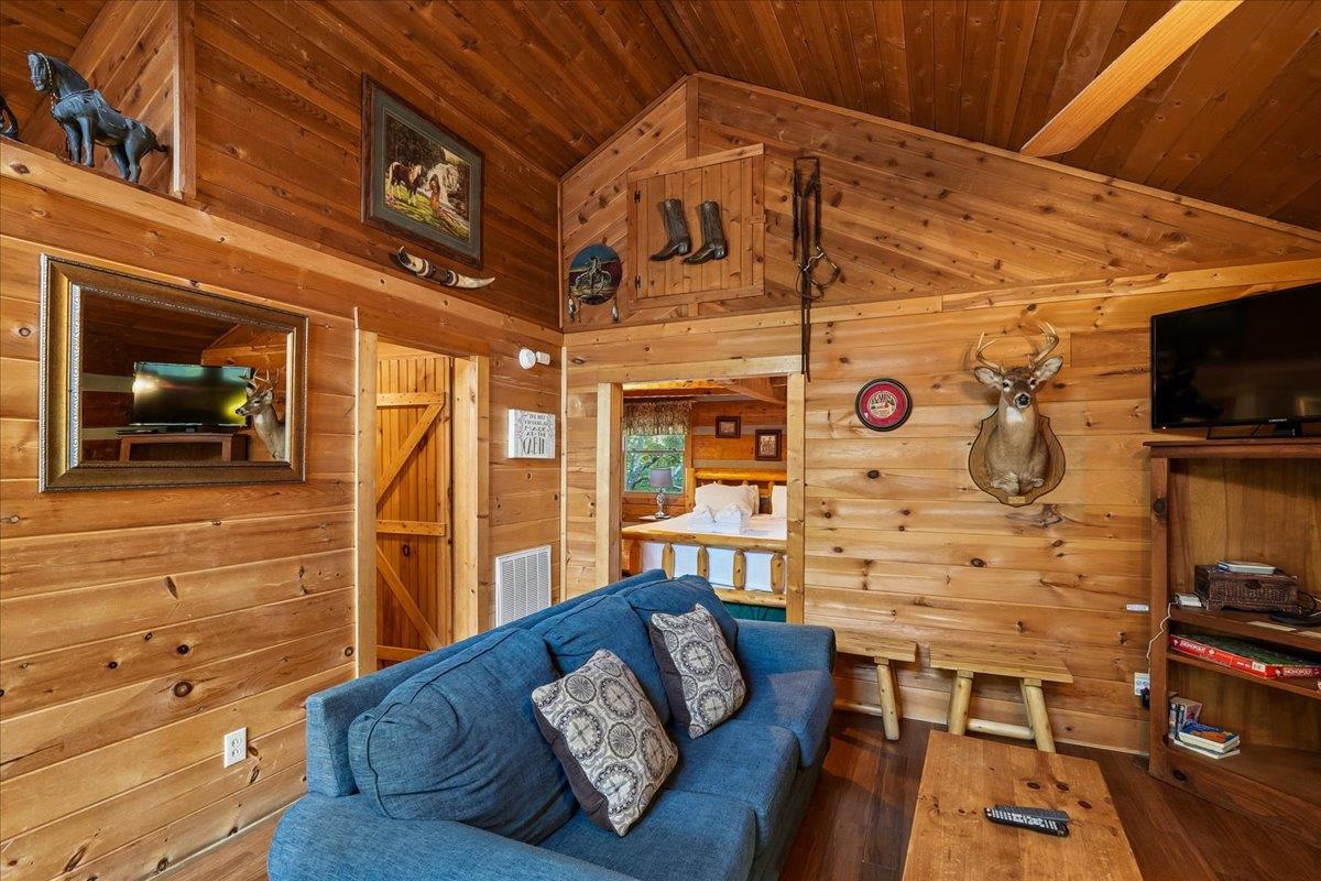 14Living Room