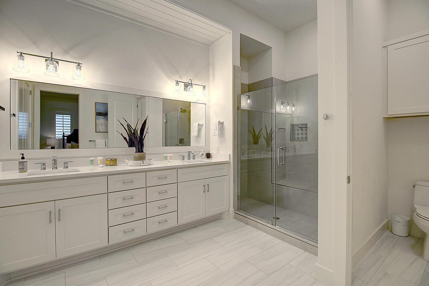 2nd Floor Primary Bathroom