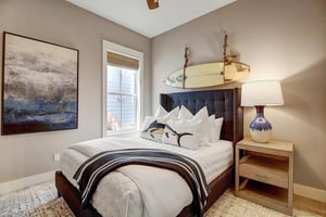 1st Floor Queen Bedroom