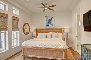 Primary King Bedroom, 2nd Floor