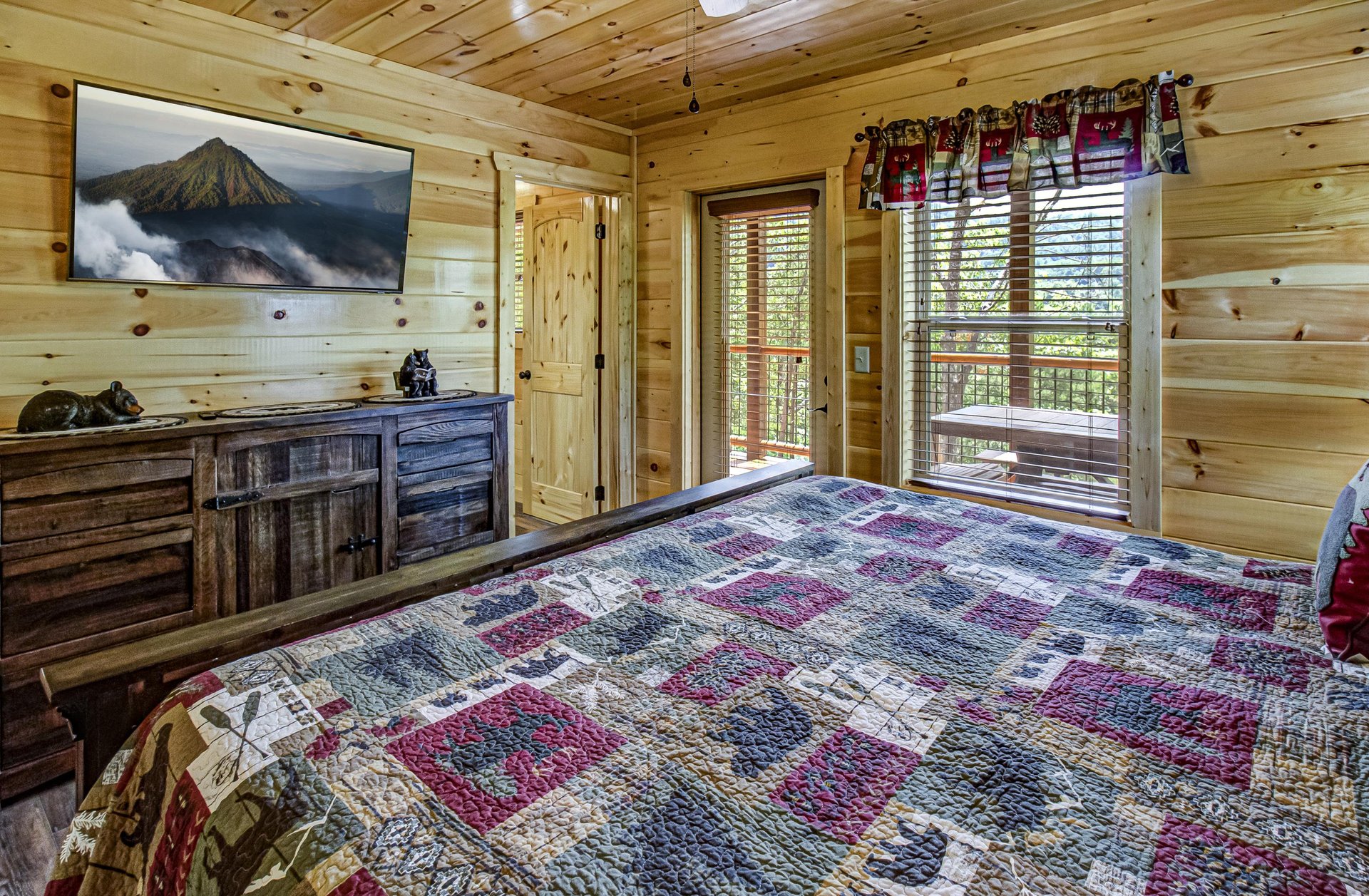 King Bedroom